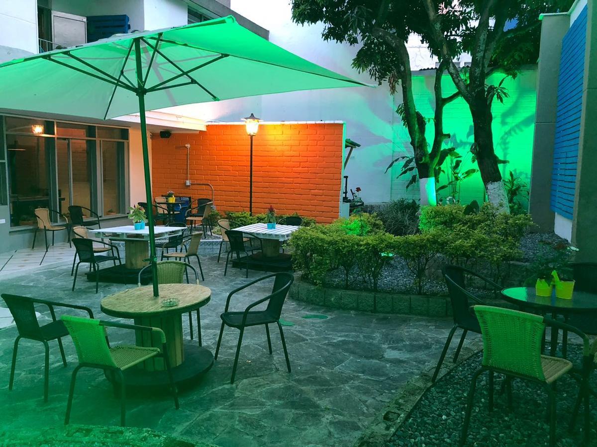 Backpackers Inn Medellín Eksteriør billede